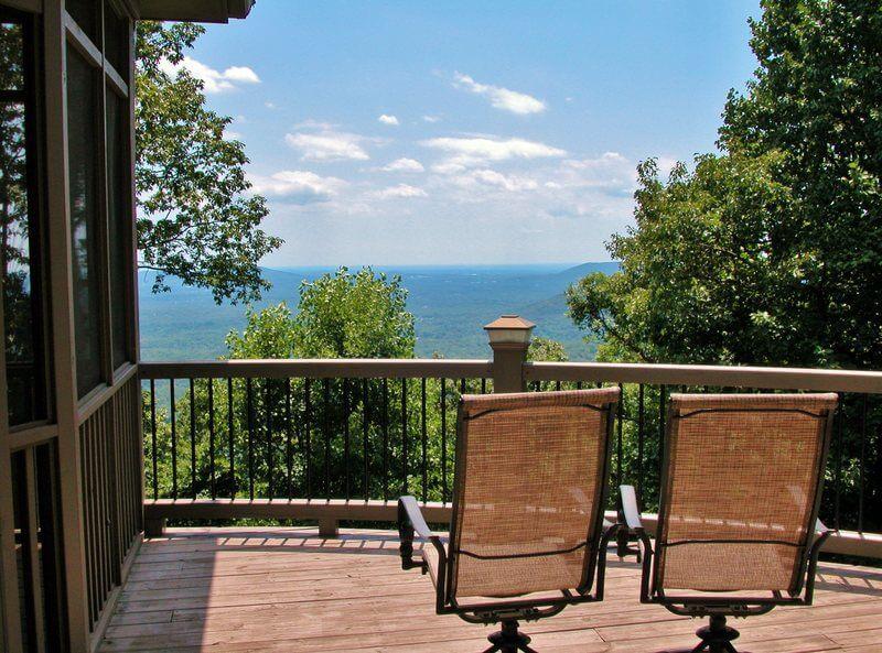 Highlight your home's selling points in your listing description.