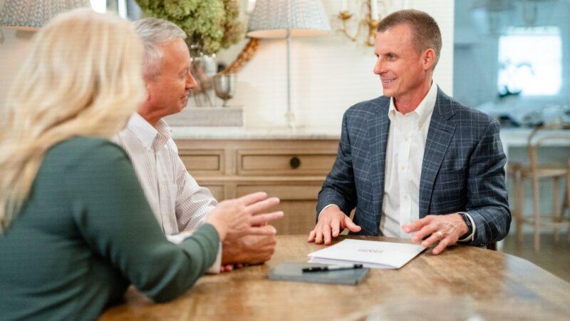How to Host the Perfect Open House in July