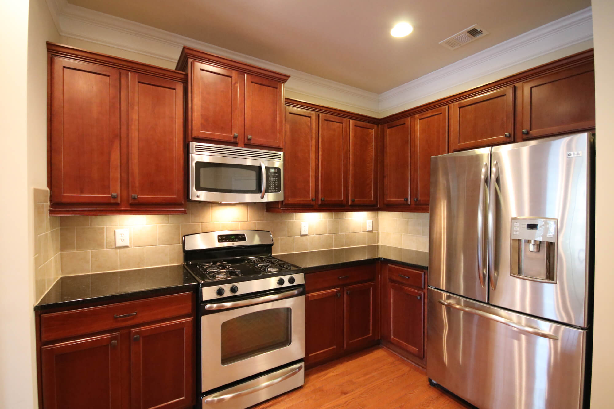 kitchen house staging